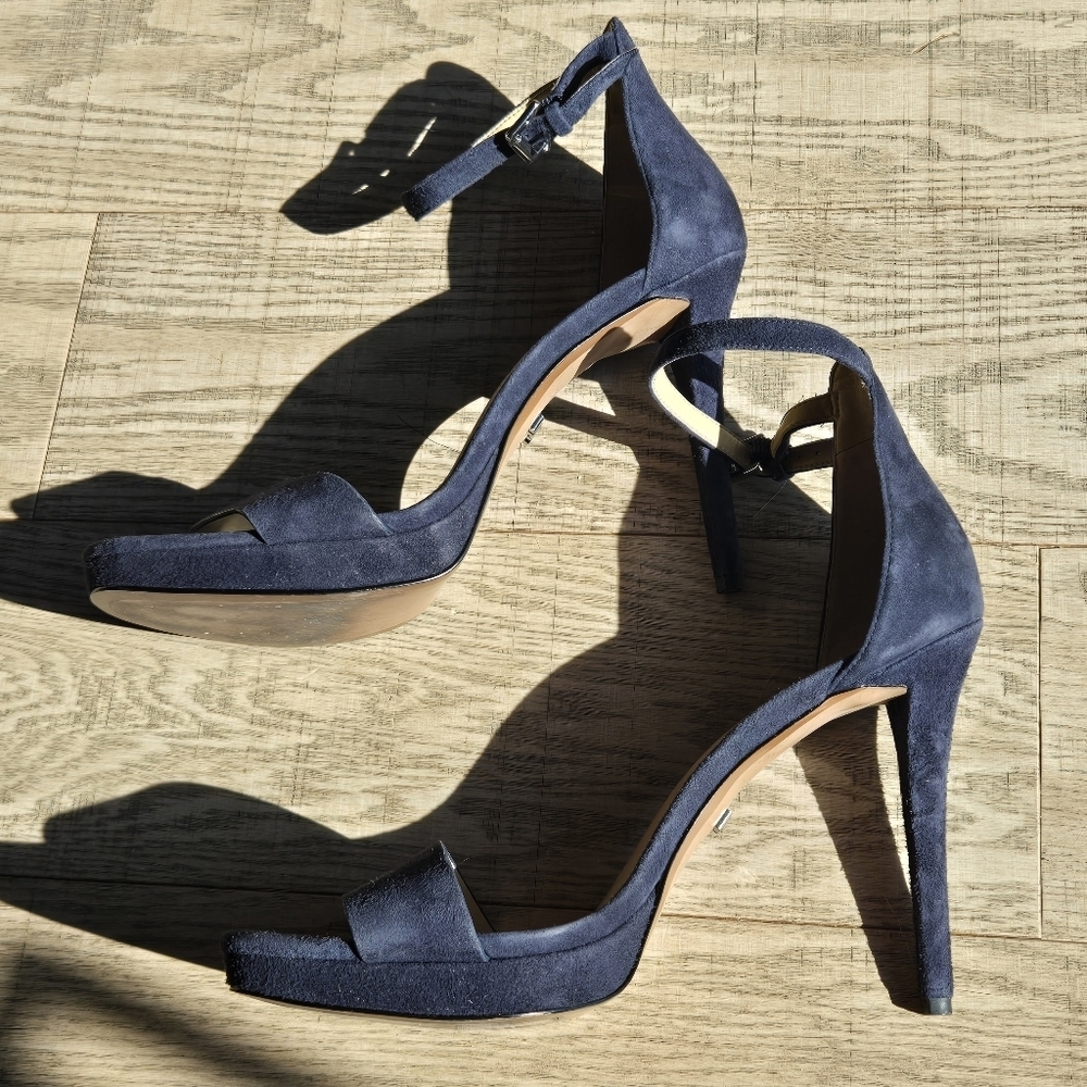 Michael Kors | 'Hutton' Dark Blue Suede Sandals, Size 8.5 - Picture 7 of 9